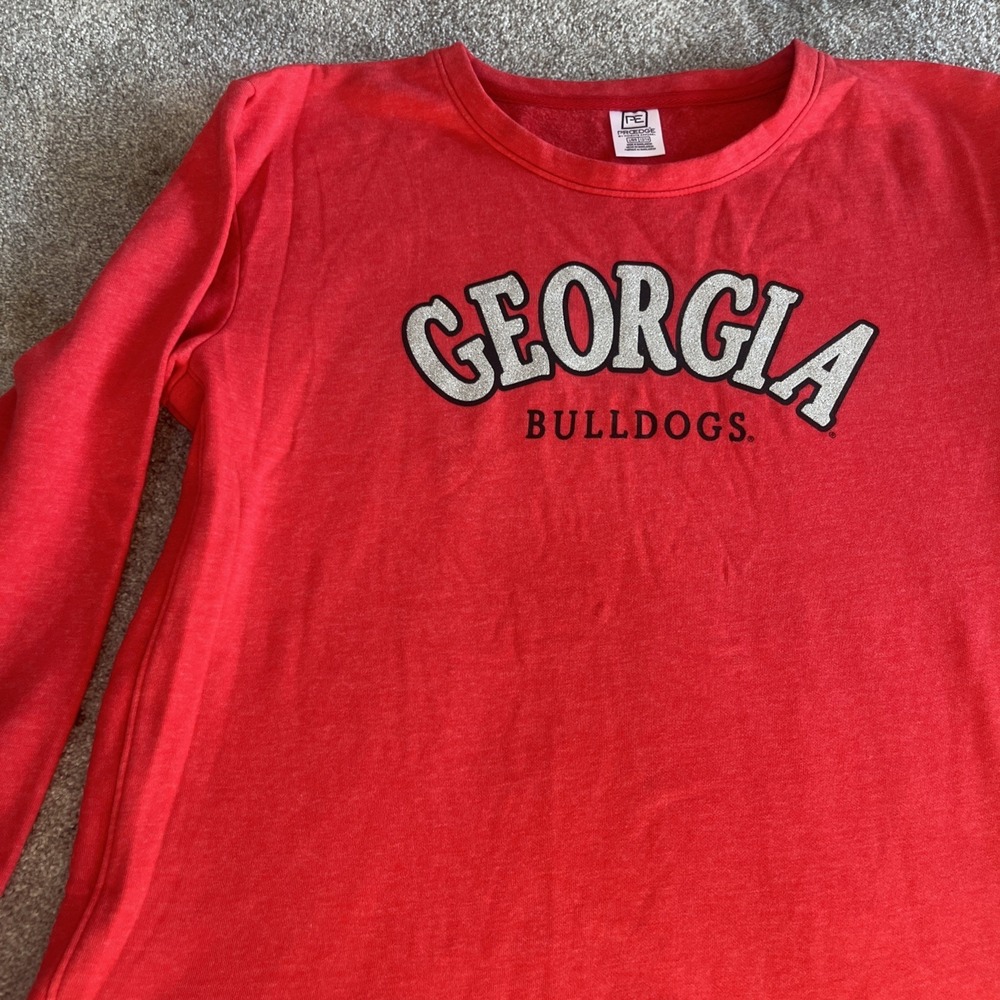 Georgia Bulldogs Red Retro Sweatshirt - Size large  (107)